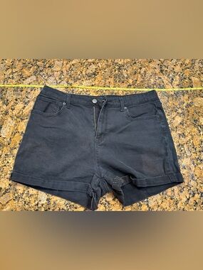 FREE No Boundaries Black Women's High-Rise Denim Shorts